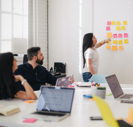 Le mois de mai : comment gérer les jours fériés en entreprise ? 
